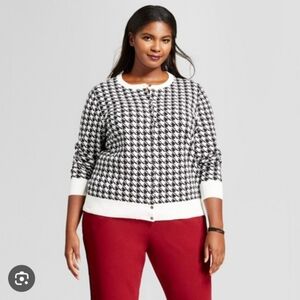 a new day Black and White Houndstooth Sweater